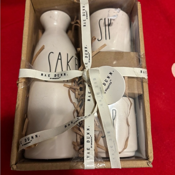 NIB Rae Dunn Saki and cups - Picture 2 of 5